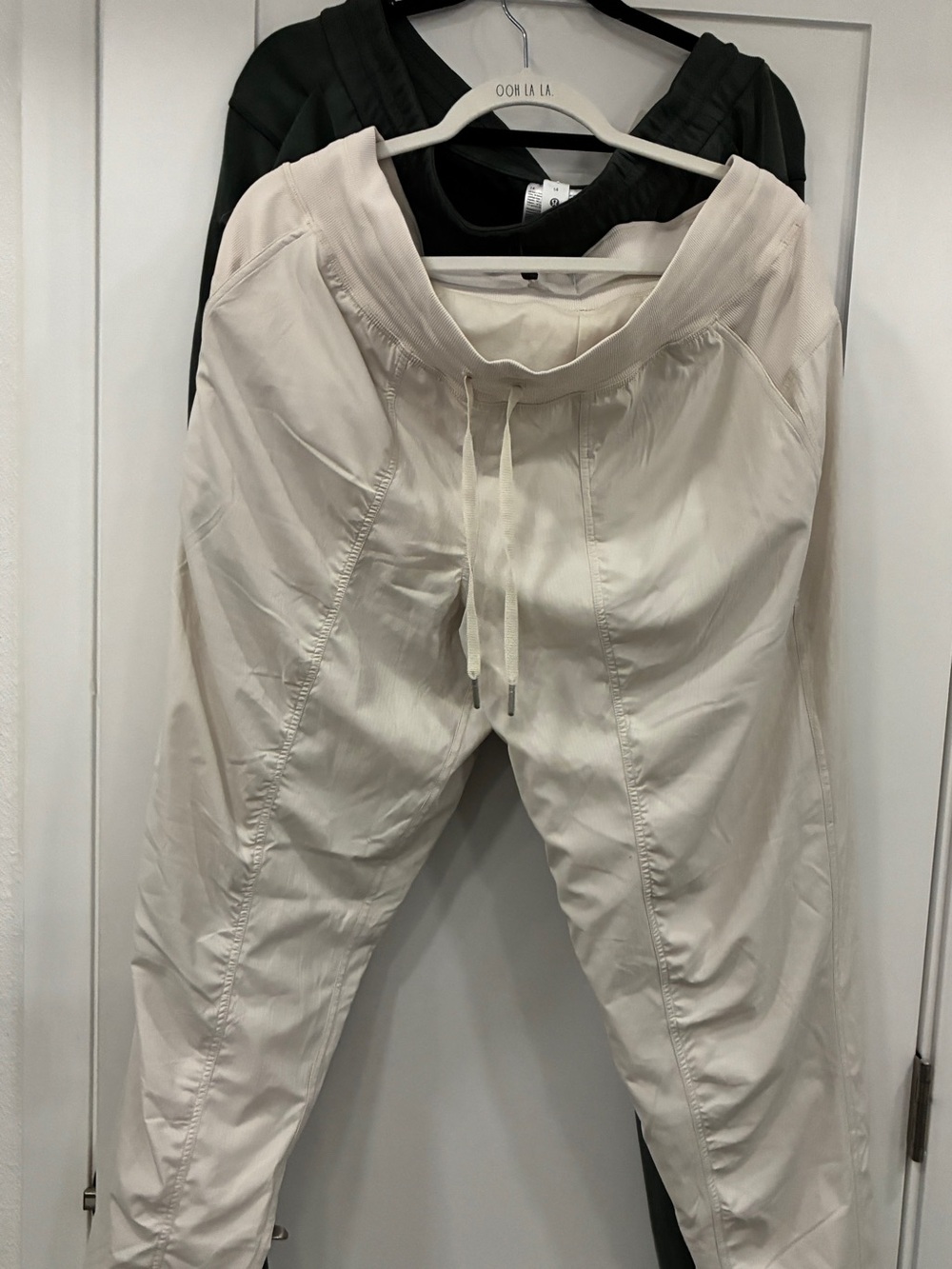Lululemon Softstreme Pant Bundle Size 14 Bone & Green NWT/Preowned